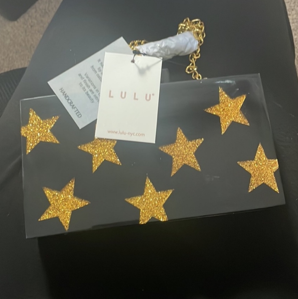 🆕 LULU'S ACRYLIC GLAM CROSSBODY W GOLD GLITTER STARS & GOLD CHAIN👑🛍